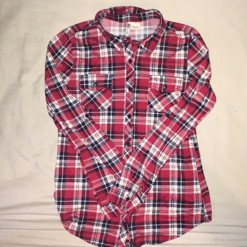 Long sleeved red and white flannel
